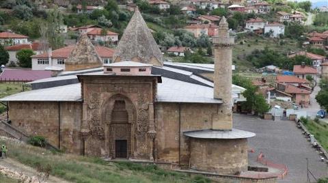 Tarihi Divriği Ulu Cami Restorasyona Alındı