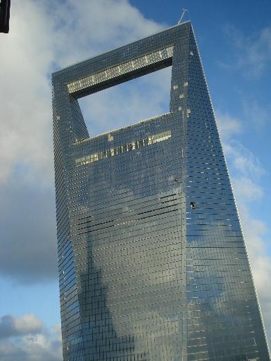 Dünya Finans Merkezi-Şanghay-1.39 milyar dolar
