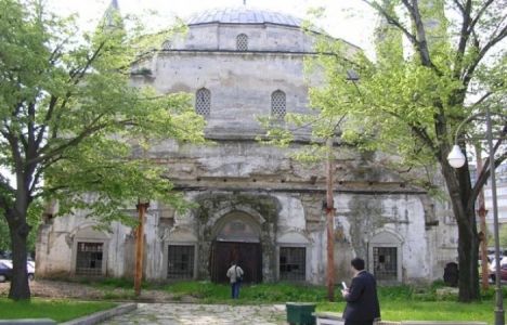 Bulgaristan’daki Osmanlı eserleri yıkılma tehlikesi altında!
