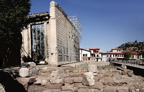 Augustus Tapınağı’nın yıkım kararı mecliste!