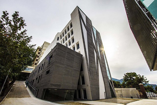 İzmir Ekonomi’nin Akıllı Binasına “A” Sınıfı Ödül