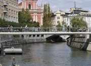 Ljubljana’da Şeffaf Bir Yaya Köprüsü Tasarımı