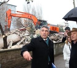 Kartal Esentepe’deki metruk binalar yıkıldı!