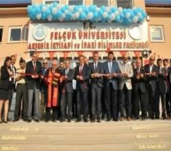 Konya Selçuk Üniversitesi’nin yeni binası açıldı!