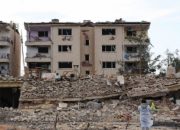 Nusaybin’de ağır hasarlı yapıların yıkımı sürüyor!