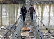 Asma Köprü, Duble Yol İnşaatının Üzerinde Kaldı