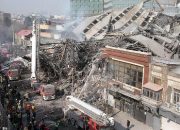 Tahran’da 17 Katlı Bina Çöktü