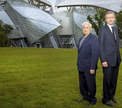 Frank Gehry, Paris’in Tarihi Parkına Louis Vuitton Müzesi’ni Nasıl İnşa Etti?