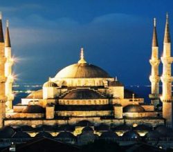 Sultanahmet Camisi Kayıyor!