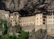 Eylül 2015’te Bir Yıllığına Kapatılan Sümela Manastırı’nda Belirsizlik Sürüyor